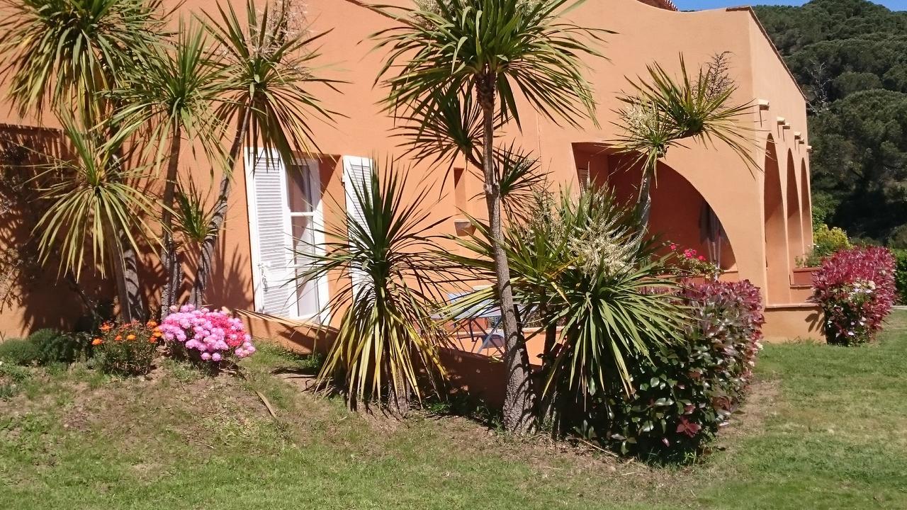 Hotel Les Bouis - Vue Mer ラマチュエル エクステリア 写真